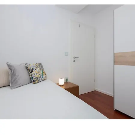Apartament Laura Majici